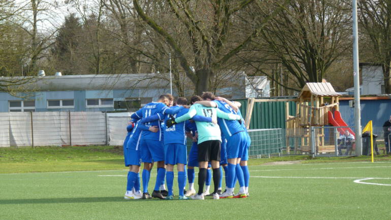 H1 bleibt in der Erfolgsspur    – Ungefährdeter 4:1 (3:0) – Erfolg im Nachbarschaftsduell beim SV Werder III