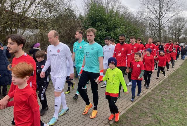 H1 lässt drei Punkte liegen       –    Unioner unterliegen dem TuS Schachhausen mit 2:3 (1:3)