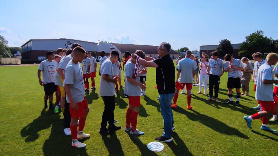 Geschafft  – B1 spielt bei der BTS Neustadt 1:1 (0:1) und  steigt in die Regionalliga Nord auf 